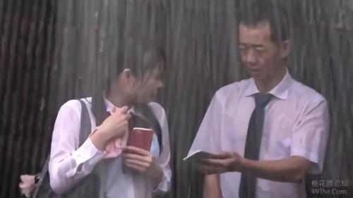 『レイプ』必死に反発するも群がる男たちに追いつめられていく女の定めは！