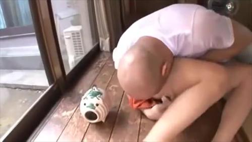 『イラマチオ』その日から男の陰湿な調教がはじまる…。男の要求は徐々に高まり遂には夫の目の前で恥辱性姦されることに！！