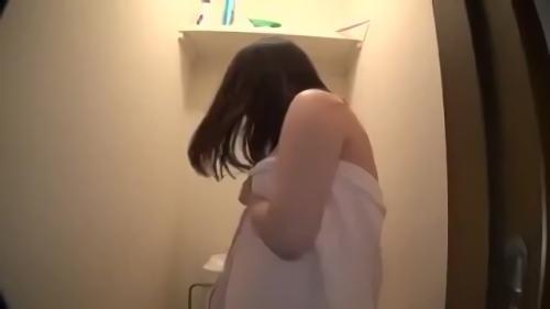 『アダルトエロ』ナンパした女を即日お持ち帰り！ナンパが得意な男優に協力してもらいムッチリ身体の女をゲット！！看護師のNさんは、はちきれんばかりのF！