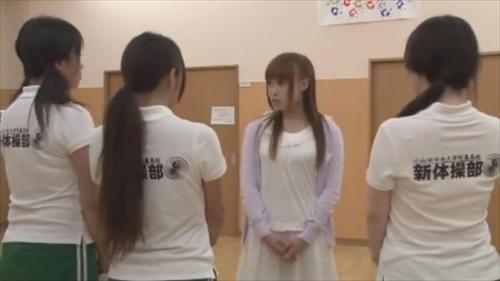 『着替え』年上の先生に憧れたあの日…。そんな時代は誰でもありませんか？本作を見れば一気にその時代にタイムスリップさせてくれます。彼女はいるけ！