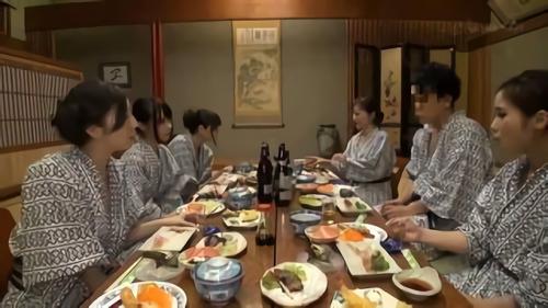 『痴女』「夫宛にこんなDVDが届いたんです…」気になったご婦人が再生するとそこには衝撃の動画が！町内会の温泉トラベルに参加した夫！