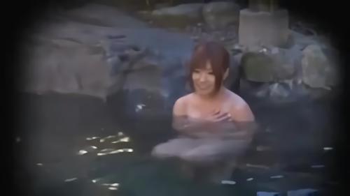 『爆乳』騙してタオル一枚で男湯に放り込む！情欲的な強烈ミッションに「やばい！恥かしすぎる（泣）」と戸惑う心美ちゃん。ほろ酔いマッサー！
