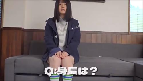 『素朴』自信がなくて、地味で目立たない…そう思っていた女子がAV出演で変わる―明るい部屋でカメラで録画され、全裸になり、人前でファック。久！