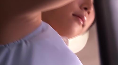 『美少女』電車内で痴〇され大粒の涙…。しかし、あどけない顔とは裏腹に必死で反発し続ける芯の強さを感じさせた少女。翌日から始まる痴〇地獄！プラ！