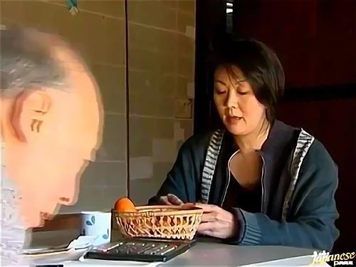 『爺さん』「嫁」という言葉に情欲的スを感じない男はいないでしょう。なぜなら「嫁」こそ100パーセントの男を惑わせ、その気にさせる性の小悪魔。！