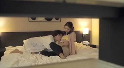 『熟女』出張先のホテルでは、マッサージサービスが一般的だ。部屋に招かれ、体の疲れをマッサージしてくれるマッサージ師はセクシーな熟女で、サー！