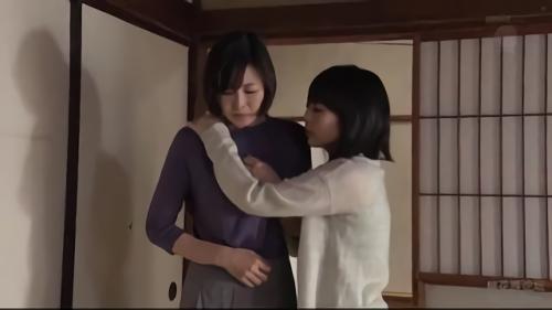 『佳苗るか』しばらくの間、一つ屋根の下で女性3人だけの生活が始まった。そんなある日、早苗が友人と食事に出掛けている間にるかの想いが暴走する。！