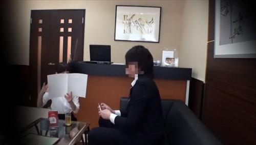 『清楚』厳正な入会審査に合格した男たちだけが会員になれる超高級メンズエステ。そこに所属するセラピストたちもまた容姿端麗、超一流の施術技術を！
