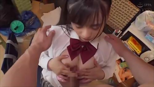『淫語』女子校生のうらら。彼女は彼氏とのHに不満をいだいていた。彼氏のことが大好きなので、どうすればお互いハピネスできるようになるかをケイ！