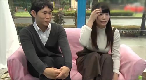 『天野美優』専門学校近くで「悩める男性を励ましてくれませんか？」と声を掛け、未来のナースや保育士は誰に対しても優しく、早漏君たちをやさしく手コ！