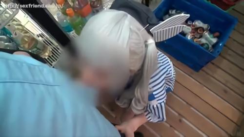 『爆乳』世の中に「自慰をしている姿を女性に見られたい」という男は以外と多いものです。ある者は「露出狂的な」ある者は「M男的趣！