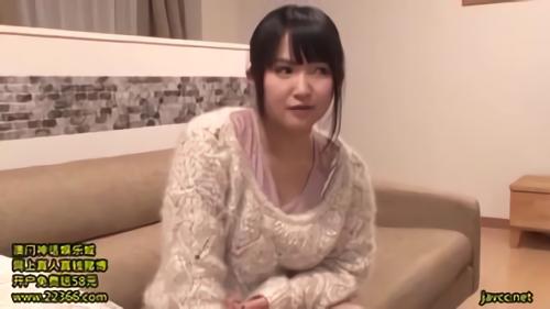 『乳揉み』出演交渉に応じてくれた結梨ちゃん。見事な回し蹴りを繰り出す彼女を脱がしてみれば、Fカップの巨乳に感度いい感じの潮吹き体質だった！！神聖な道場に淫乱美少女！