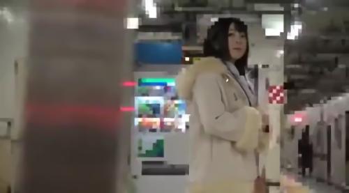『かわいい』仕事終わりのオフィスレディをストーキングして自宅や無人の倉庫でレ〇プ！女たちは突然の出来事で何も分からず、恐怖で声が出ない…男ども！