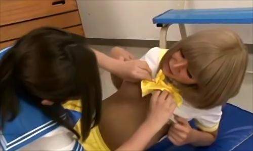 『琥珀さやか』ニューハーフ美女たちが互いに強く惹かれ合い猥褻なペニクリを淫らに煽動し合うニューハーフレズ作品。恋人同士のふたりは熱い視線で愛を語！