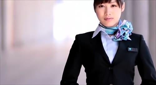 『騎乗位』今回録画したのは、新人スチュワーデスの未来さん。接吻すればうねるように舌を絡ませ、ローター責めでは限界まで堪えてカイカンの確変を狙！