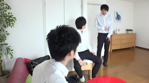 『痴女』フレンドの家に遊びに行ったら、迎えてくれたママさんの無防備なパンチラやボインの谷間に勃起しまくり。フレンドのママも旦那さんとしてな！