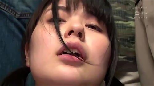 『spankbang』女子○生、女子大生、オフィスレディ…混み合う電車内のド真ん中で突然の激羞恥！！嫌がる女を無理やりイカせて感じさせ！反発できなくなっ！