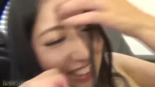 『中出し』買物途中に声をかけられたDカップ巨乳妻ミカさん、友人と待ち合わせ中だったHカップ爆乳妻ミツキさん、結婚3年目で幸せ絶頂の！
