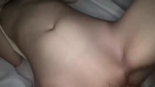 『女子大生』これはSODに届いた1本の記録動画である。そこには夏休みの間に実家に帰省した大学生の姉・すずか（21）と録画をする浪人中！