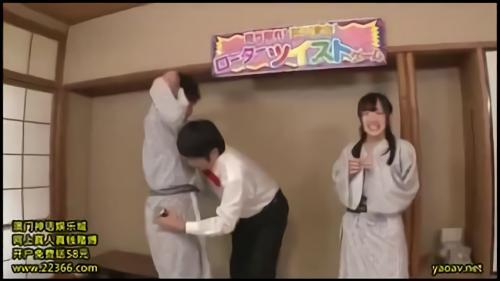 『企画』浴衣がはだけてバストポロリ連発！足を開いてパンチラ全開！どんどんパンティーの中に投入されるローターがセンシブルな部分を煽動！