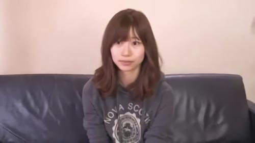 『デカチン』大好評第8弾！ジレンマ？タダのチンポ好き？目の前で自慰を見た素人娘のリアクションは照れを隠しながらも徐々に豹変する…。も！