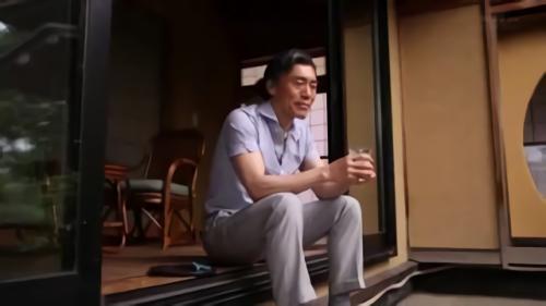 『巨尻』95cmのIカップ美巨乳、新しく専属女優になったゆいのです。義父への愛情がだんだん不許可の欲情へと変わってゆく…。「あな！