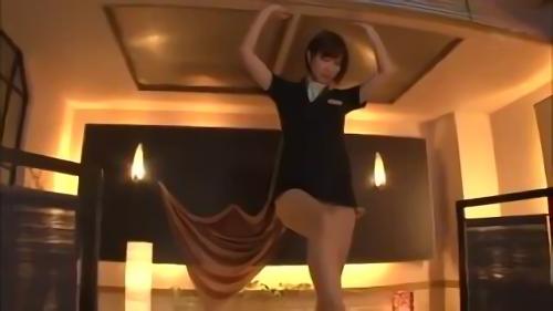 『騎乗位』紙ズボン一枚でスマート美女にマッサージされる羞恥心を浴びながら、とろとろオイルでリンパマッサージされたり、全身フェザータッチされた！