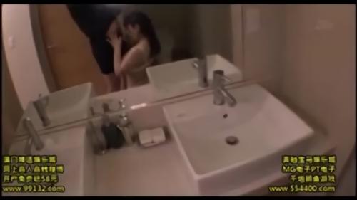 『超乳』たわわに実る108cmKカップを誇る優月まりなの超乳をたっぷりじっくり味わい尽くす新企画！まずはインタビューで彼女の犬のように扱わ！