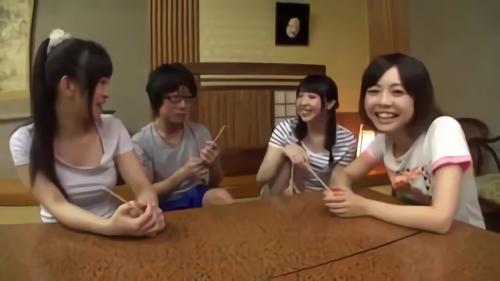 『王様ゲーム』撮影係に任命されて女子のおっぱい、マ●コを独り占め！