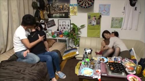 『浦野美月』ハンサムボーイと不倫してハマってしまった美人奥さまが連れてきたのは料理教室のフレンド！しかも超美人熟女！みんなでワイワイたこパ～し！