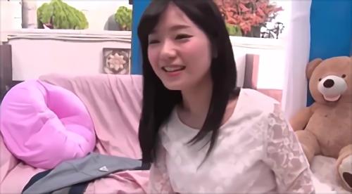 『素人』マジックミラー号に女子大生のねるちゃん18歳（究極美少女）が乗車！「100の質問」に集中している間にデカチンを即ハメ！天然なねるち！