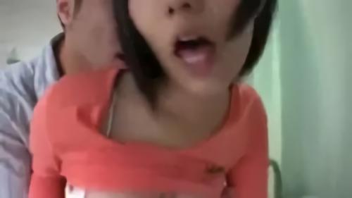 『手コキ』勃起状態のチ○ポに気付いた女！