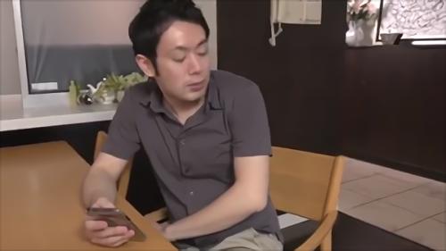 『熟女』もしもある日突然、自分の母親が大好きなAV女優になったら…？「初めまして、健太郎くん」父親から紹介された新しい母親「みゆきさん」の！