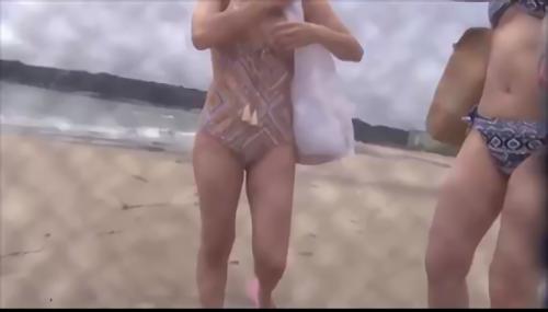 『騎乗位』SODが全精力をあげて真夏のビーチでガチナンパ！スイムウェアの似合う素人美巨乳乙女を大量にマジックミラー号で口説きました！なんと今！