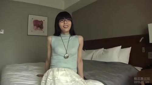 『ニーハイ』男に犯●れるのが大好きと語る彼女に、喉奥イラマ・ごっくん・中出し・アナルファック！自分をさらけ出した、彼女の100パーセントが詰ま！