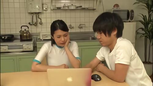 『松本メイ』ママさんバレーの最強チームを育成する凄腕のコーチ。子宮を鍛えることで女を磨き、バレーボールも強くなるという持論を提唱。しかし、選手！