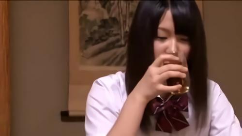 『爆乳』気分は高揚。彼が部屋を出た隙にオナニーをし、困る様子もおかまいなしにチ○ポを見たがり！