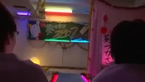 『オナニー』生徒会長のつかさは、文化祭を完遂させたい一心で奮闘中。ただでさえ男子生徒が多く、気苦労が絶えない。いよいよ明日に迫り、慌！