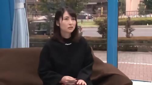 『素人』今回のマジックミラー号は白金に住むハイソ奥様がターゲット！人妻のれいこさんの胸のサイズはEカップ！そんな巨乳ハイソご婦人！