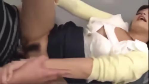 『即ハメ』見ず知らずの男や毎日顔を合わせている男から無理矢理犯されて！