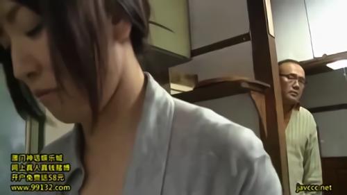 『オナニー』眼差しを受けていた麗子。夫とは違う、性的チャームポイントに溢れた義父への自覚は日に日に高まって行き、肉体関係を持ってしまう。義父！
