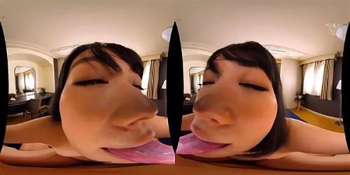 『人妻』マドンナ専属・西野翔が初VR！妻の親友・翔さんが家にやってきた。しばらくして妻が酔い潰れてしまい、ツーショットになると翔さんが突然！