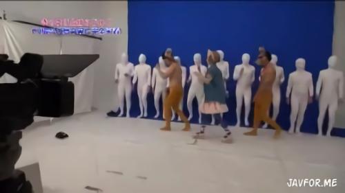 『着衣セックス』奇抜なファッションとお人形メイクで若者から絶大な支持を得る「きゃさりんはらじゅく」がAVリリース！新曲PV録画でのぶっか！