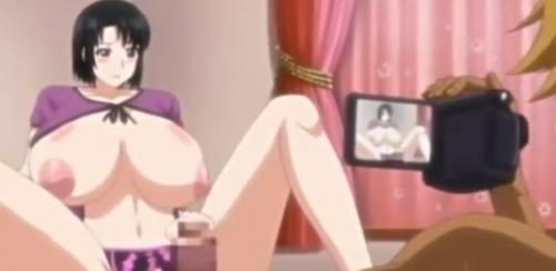 娘の彼氏のチャラ男と娘が就寝中にハメ撮りハメハメしちゃうド淫乱お母さん完全にS●X中毒ですわｗｗ
