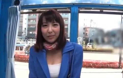 ＜マジックミラー号NTR＞美人デパガを膣奥まで突きあげて絞めつけてイカセまくり