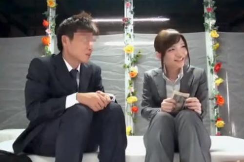 ＜マジックミラー号NTR＞会社の先輩と賞金のためにどこまで出来るか？