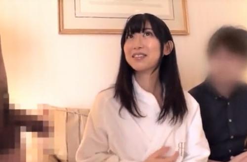 ＜メモリアルヌードNTR＞自慢の美人嫁はモデルのデカチンの素股だけでは物足りず自ら膣奥に入れてイキまくって中出しされる