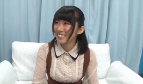 ＜マジックミラー号NTR＞見た目は純粋なかわいい保育士だけど腰の振り方はエロい
