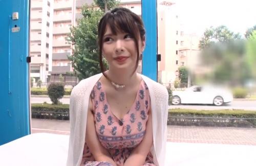 ＜マジックミラー号NTR人妻＞美女が変なマッサージを受けて気持ち良くなって中出しまでいく