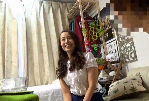 ＜人妻ナンパ＞清楚な美女熟女をお持ち帰りしたが実は超エロい淫乱女だった